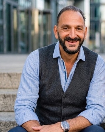 Tunç Gültekin, Trainer, Coach und Vertriebsexperte bei tuma Seminare